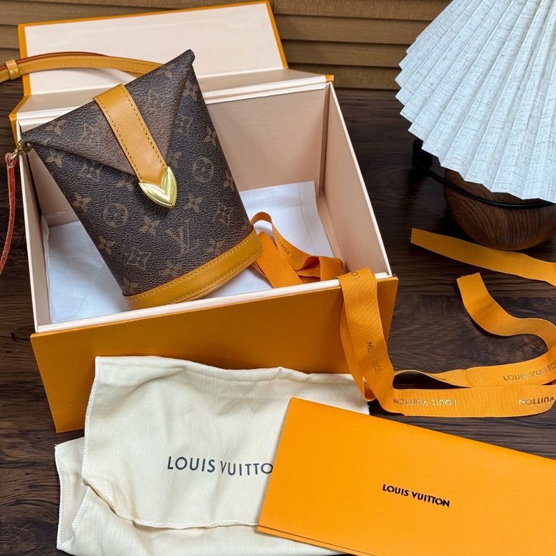 LV BAG